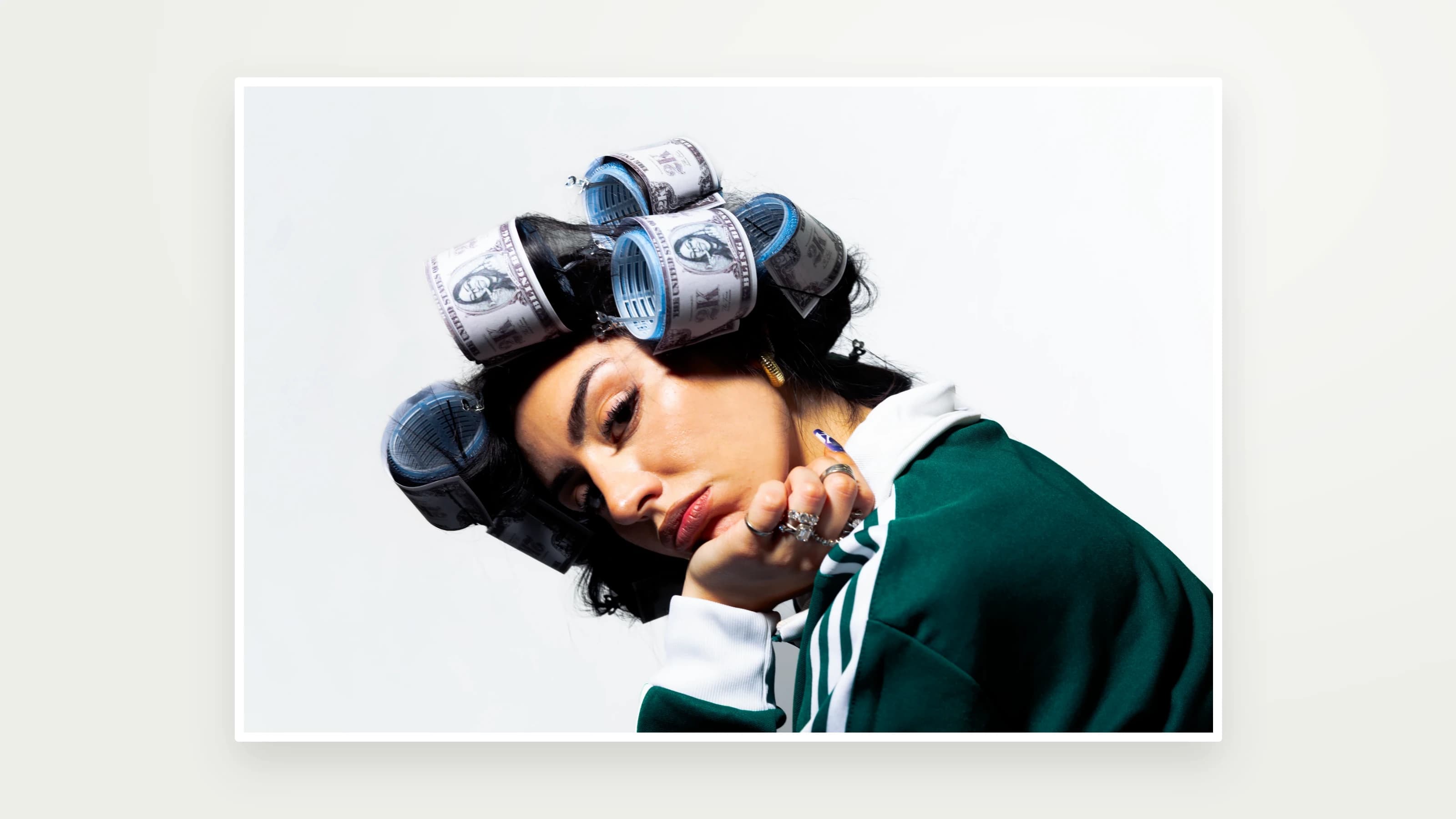 Riri2k — BLING BLING · artist photography